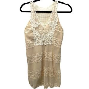 Romeo‎ and Juliet couture Medium lace and sheer and crocheted tank top $69